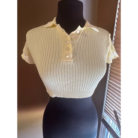 Women's Small Soft Yellow Cropped Top Collar Buttons Ribbed GUC - Picture 1 of 4